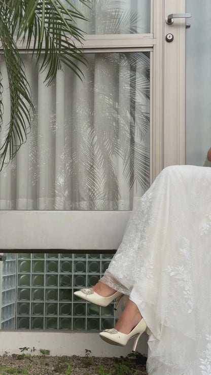 BW114073 | Off-the-Shoulder Lace Mermaid Wedding Gown