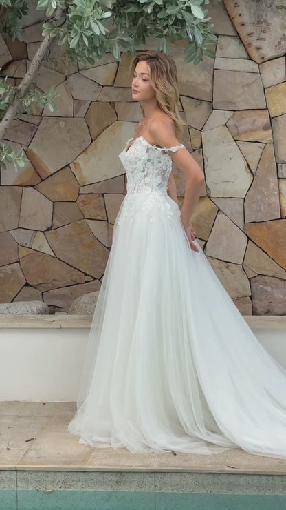 BW114066 | Sweetheart Lahttps://admin.shopify.com/store/tn2dt3-b0/productsce A-Line Wedding Gown with Spaghetti Straps